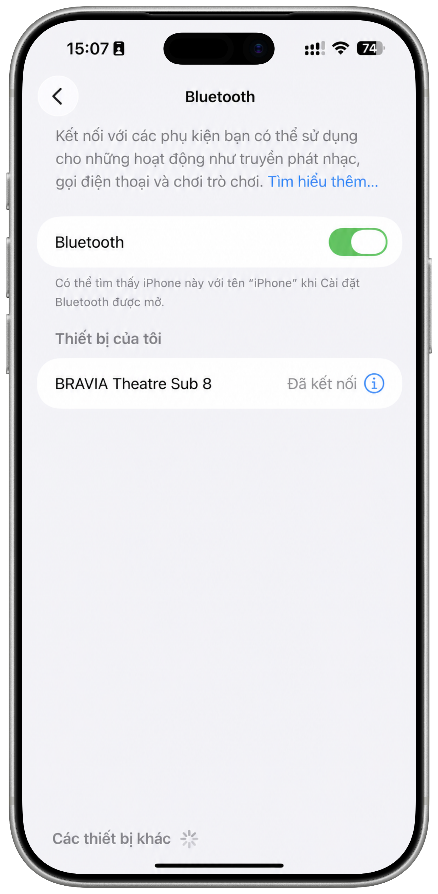Màn hình Bluetooth trên iPhone hiển thị BRAVIA Theatre Sub 8 và nút thông tin để quên thiết bị